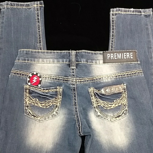 Distressed skinny jeans NWT - Picture 3 of 8